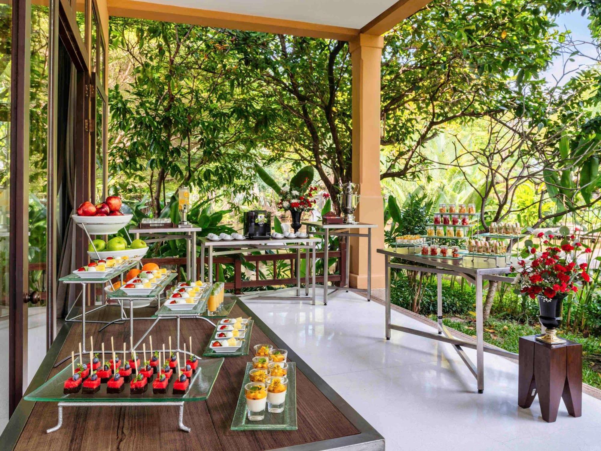 Moevenpick Asara Resort & Spa Хуа Хин Екстериор снимка